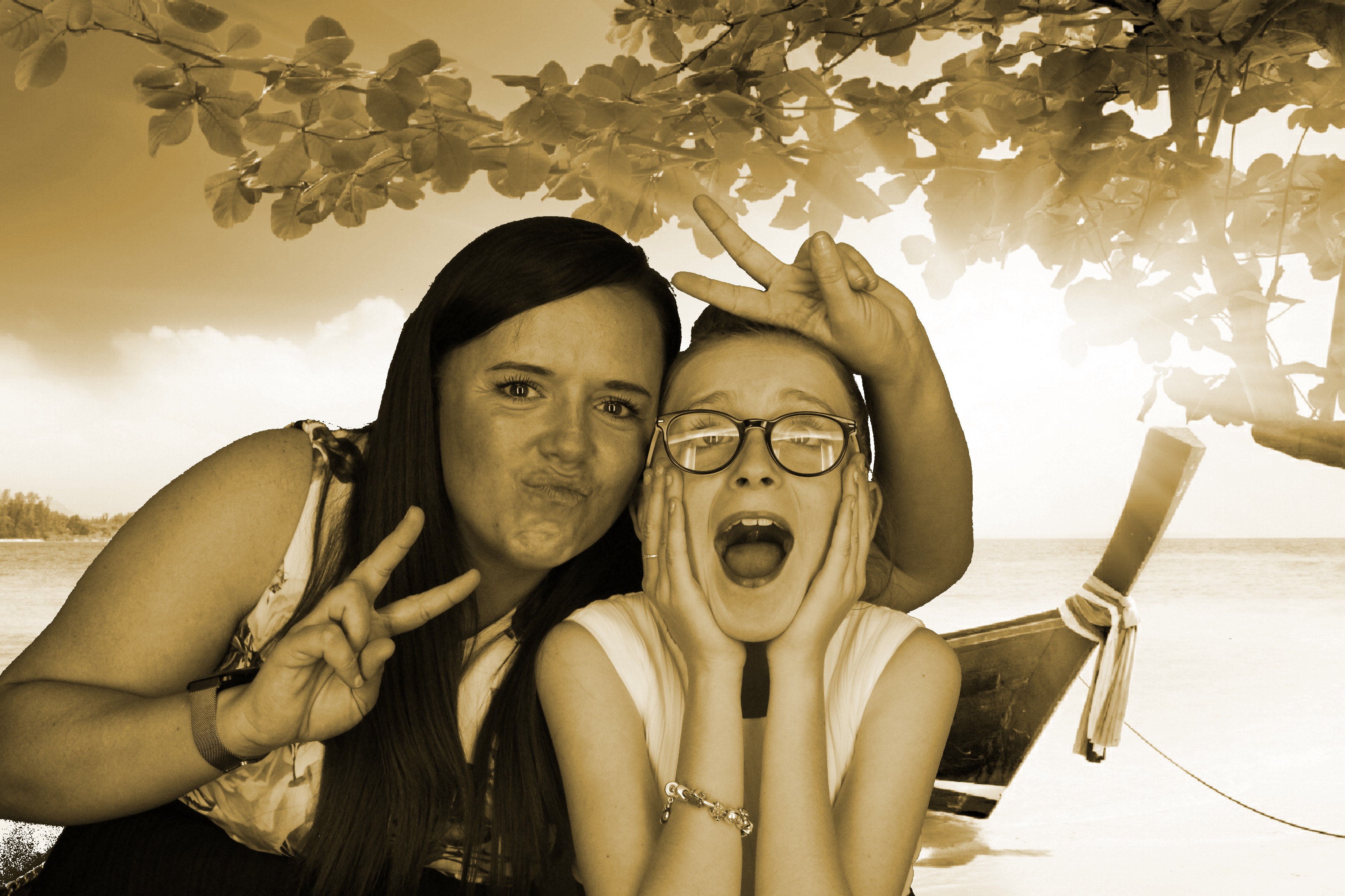 Hollie Mills | View more photos from the event at gallery.myphotoboothexperience.co.uk/u/MyPhotoBoothExperienceLtd/Hollie-Mills